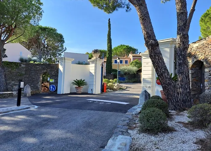 La Villa Charles Grimaud Les Restanques Golf De Saint Tropez