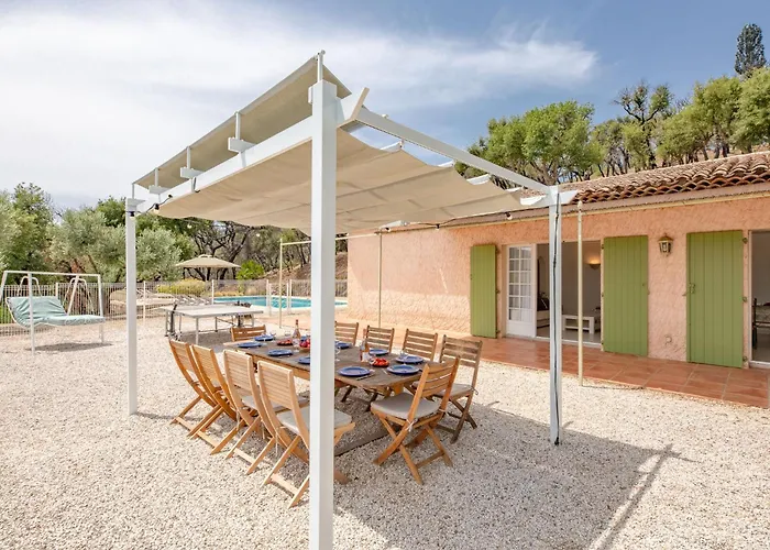 Holiday Home Mas Des Chenes By Interhome