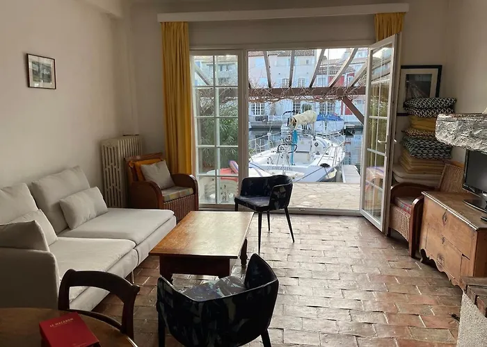 Picturesque Maison De Pecheur With View, 4 Bedrooms
